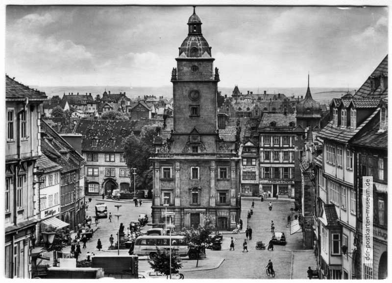 Rathaus mit Marktplatz - 1964