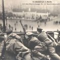 Straßenkämpfe 1919 in Berlin, auf dem Brandenburger Tor mit Maschinengewehren - 1920