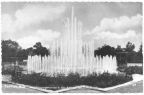 Leuchtspringbrunnen in den Anlagen am Schloßteich - 1956