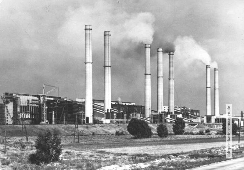Kraftwerk Lübbenau arbeitete Tag und Nacht, Sommer wie Winter ohne Unterbrechung - 1964