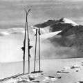 Fotograf auf einem Gipfel der Hohen Tatra in der CSSR - 1962
