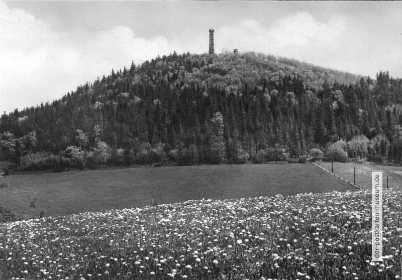 Der Geisingberg mit Aussichtsturm, 824 Meter über NN - 1972