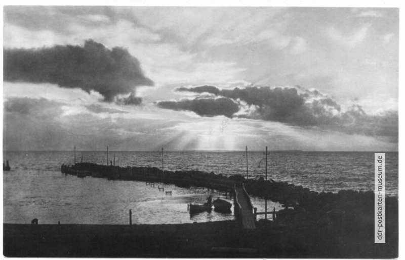 Hafenmole bei Sonnenaufgang - 1961