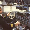 Flugkapitän der Interflug im Cockpit der "IL 18" - 1982