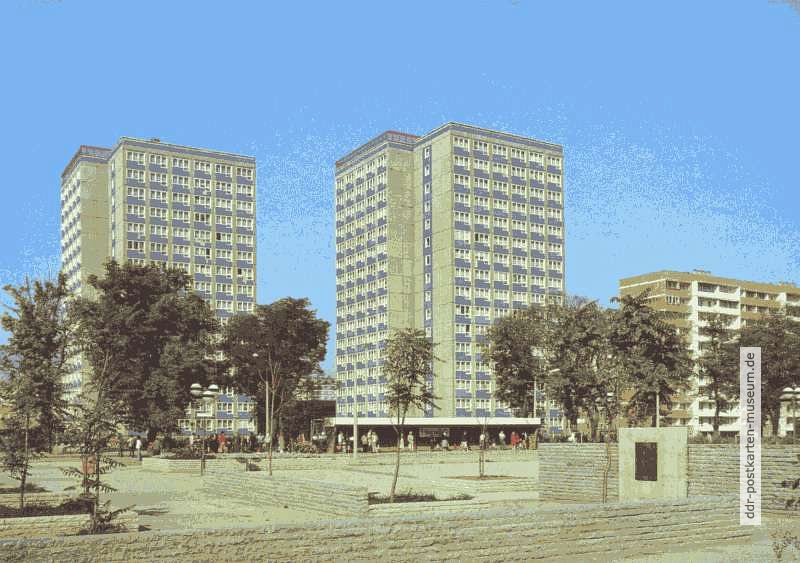 Hochhäuser am Paul-Markowski-Platz - 1982