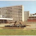 Wohnhochhäuser, HO-Kaufhalle und Restaurant "Kosmos" - 1985