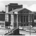Maxim-Gorki-Theater mit Rest der alten Stadtmauer - 1956
