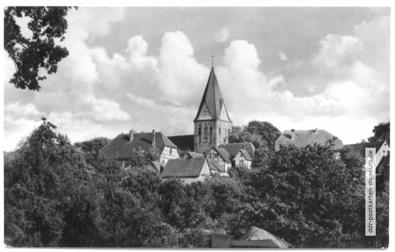 Blick vom Grünen Steig zur Kirche - 1962