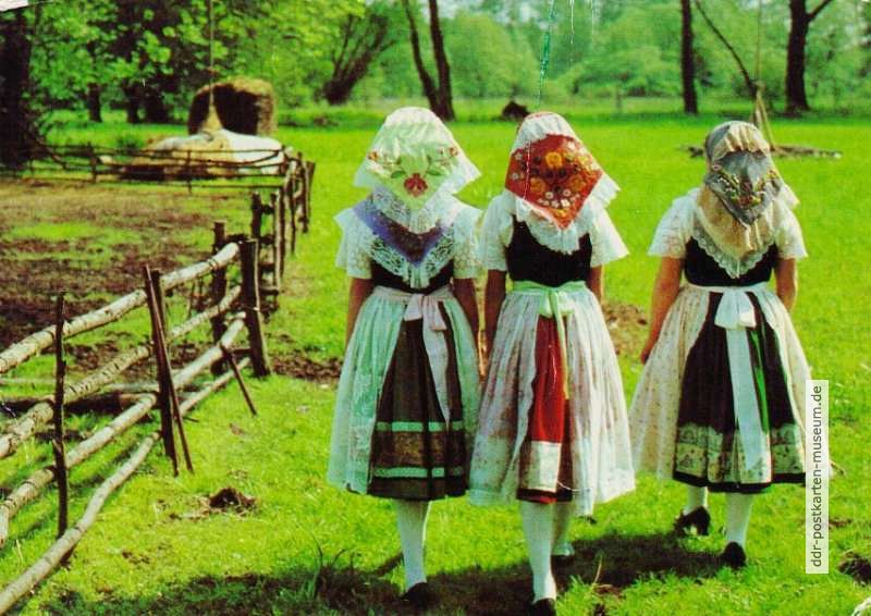 Niedersorbische Festtracht aus Leipe - 1983