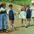 Kinder in Sorbischer Volkstracht - 1976