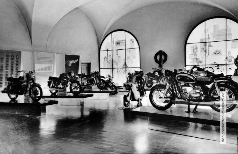 Motorradmuseum Augustusburg, Ausstellung im Großen Saal - 1972
