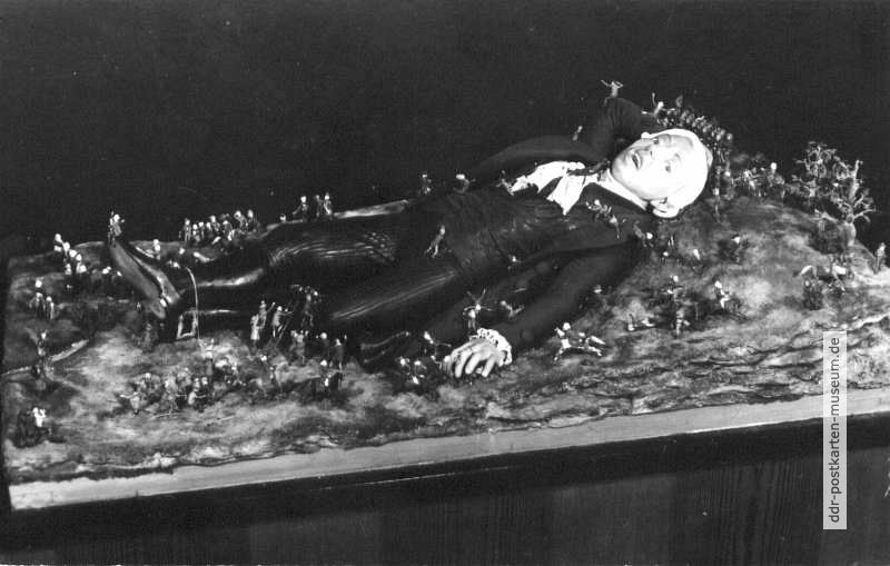 "Gulliver in Liliput", erste Sonneberger Weltausstellungsgruppe von 1851 (Brotteigarbeit) - 1960