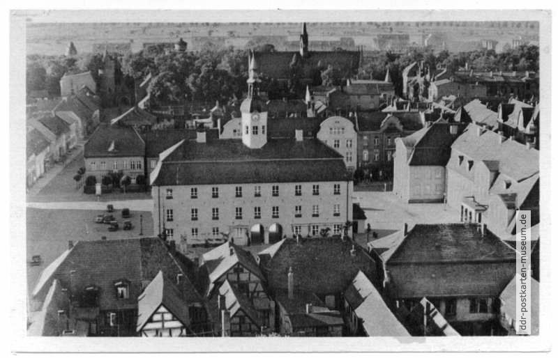 Blick über die Stadt zum Rathaus - 1951