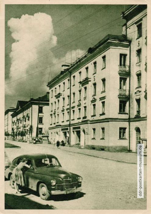 Sowjetischer "Pobjeda" in der Puschkin-Straße in Narva (Eestische SSR) - 1956