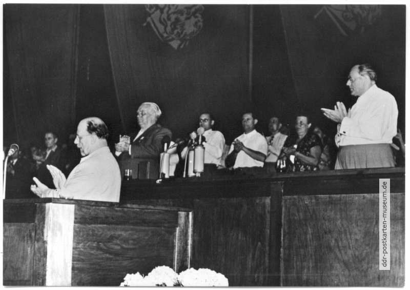 Walter Ulbricht während seines Referates auf der 2. Parteikonferenz der SED 1952 in Berlin - 1970