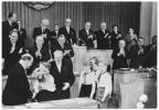 Junge Pioniere beglückwünschen Walter Ulbricht am 12.9.1960 zur Wahl zum Staatsratsvorsitzenden - 1970