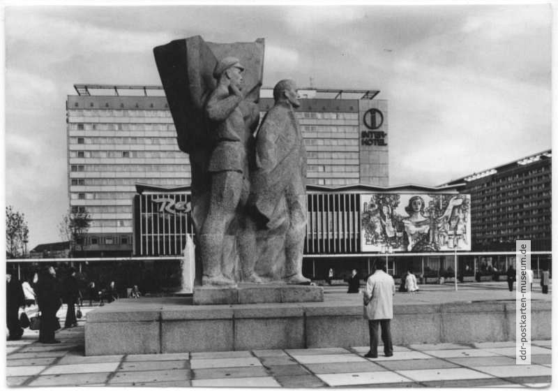 Lenin-Denkmal an der Prager Straße in Dresden - 1974