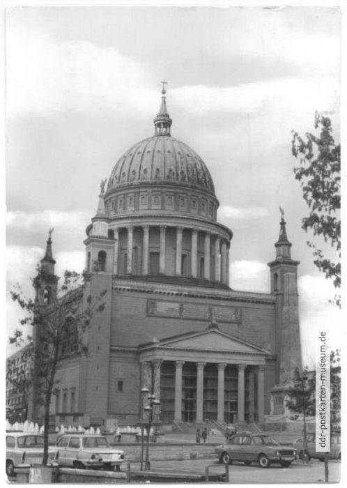 Nikolaikirche (mit neuer Kuppel) - 1982