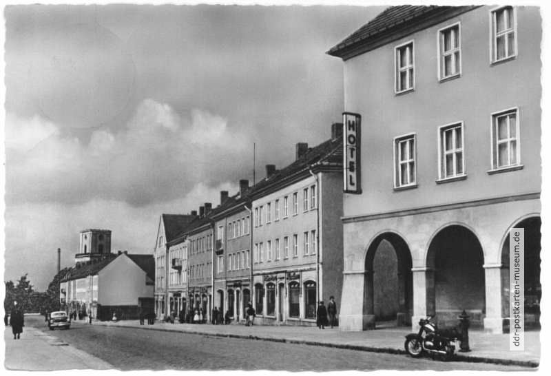 Straße der Republik, Hotel "Uckermark" - 1961