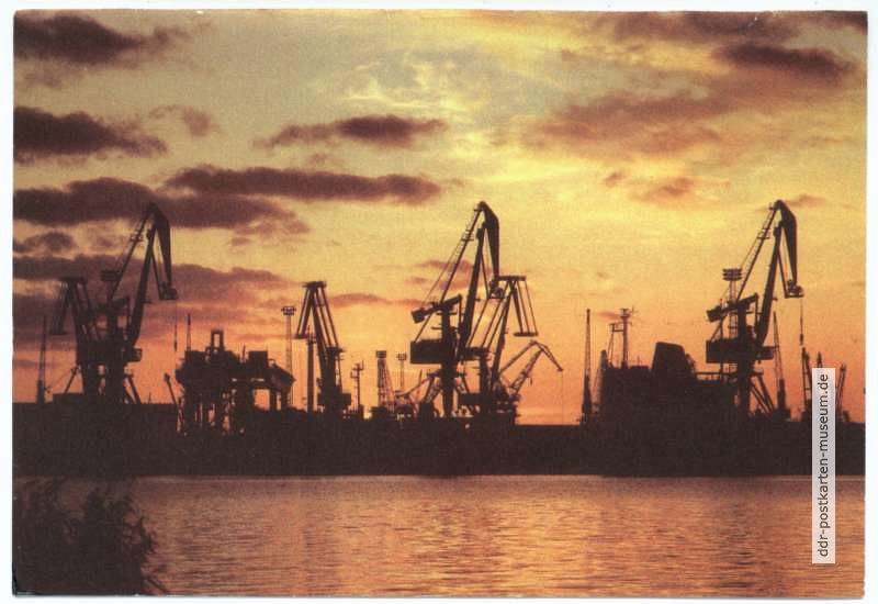 Blick zum Seehafen Nord bei Sonnenuntergang - 1989