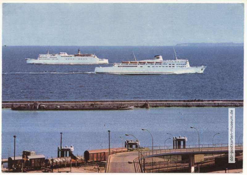 Begegnung der schwedischen Fährschiffe "Skane" und "Trelleborg" - 1970 / 1974