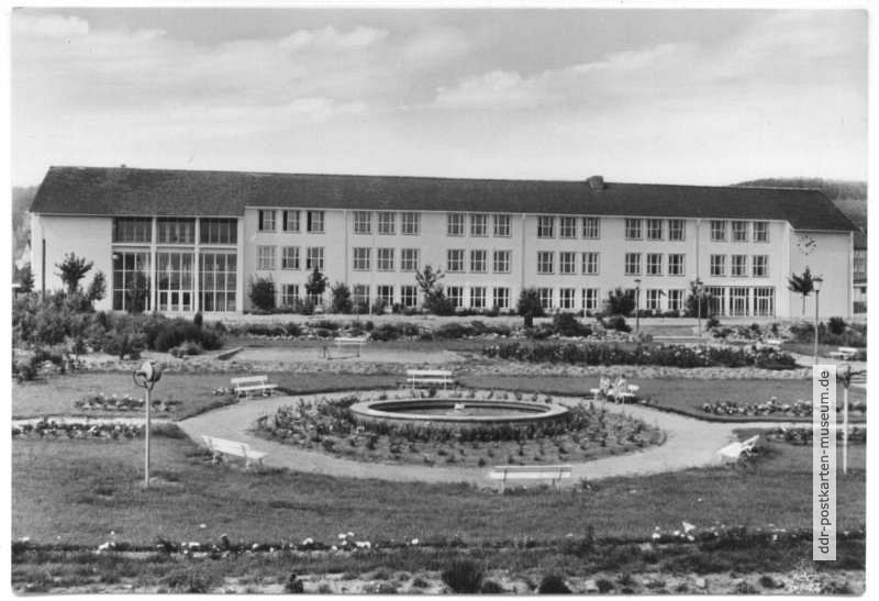 Platz vor der Oberschule II - 1961