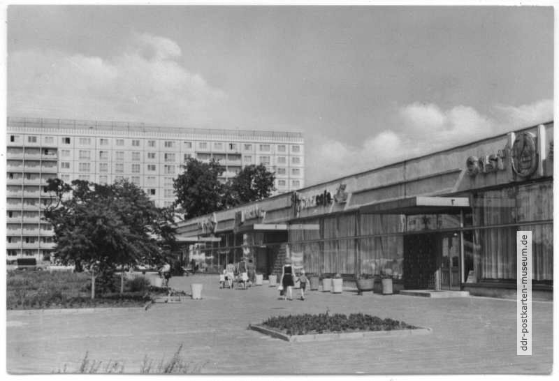 Kaufhalle an der Leninallee - 1972