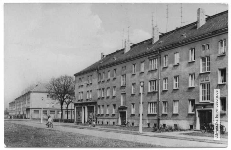 Neubaublock an der Straße des Bergmanns - 1963
