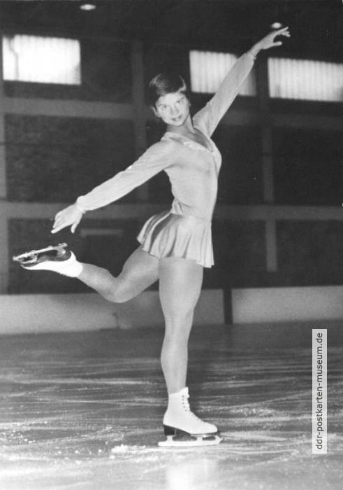 Christine Errath (SC Dynamo Berlin), 1976 Olympische Bronzemedaille und Welt- und Europameisterin im Eiskunstlaufen - 1979