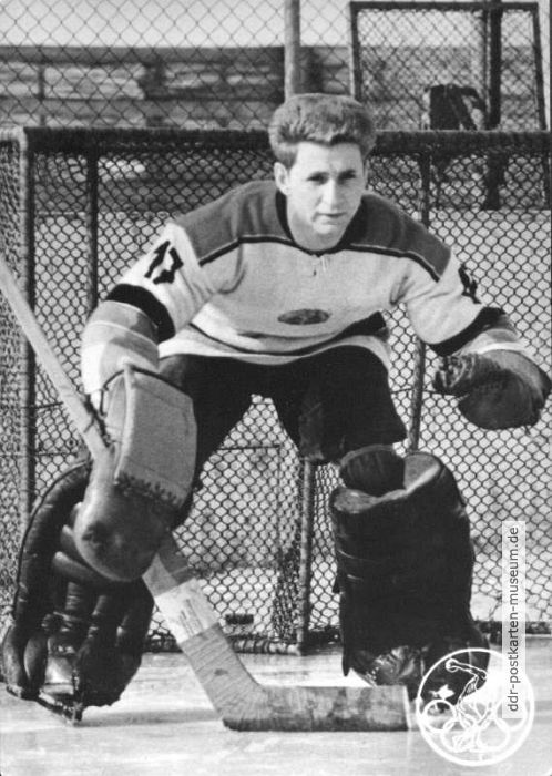 Klaus Hirche, Eishockey-Nationaltorwart vom SC Dynamo Weißwasser - 1963