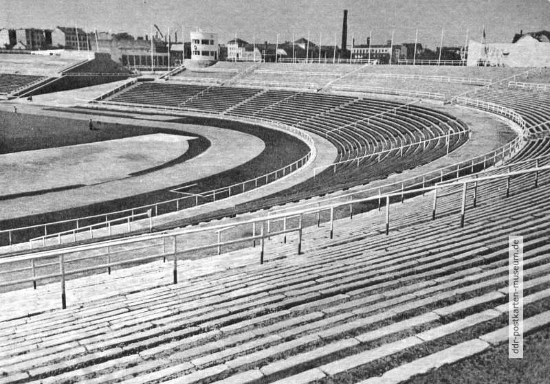 Neuerbautes Walter-Ulbricht-Stadion - 1951