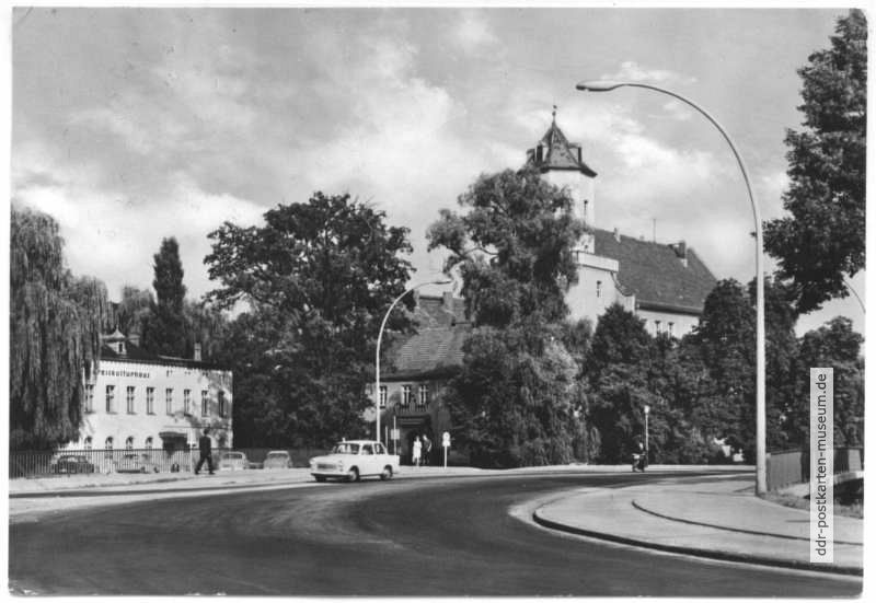 Muskauer Straße, Kreiskulturhaus und Schloß - 1972