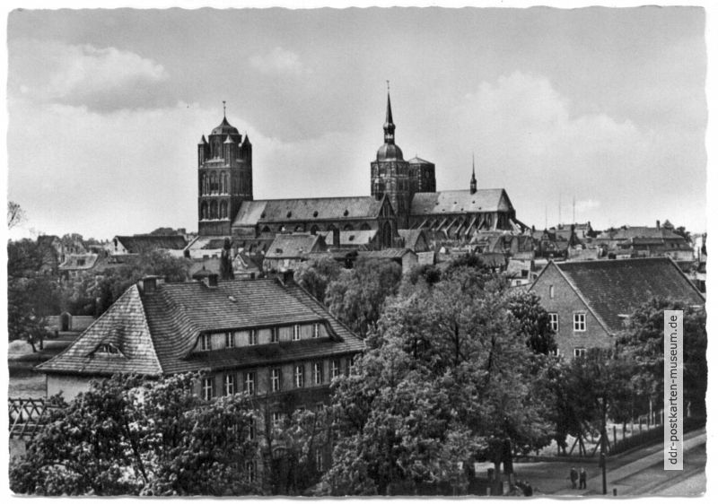 Blick zur Jacobi- und Nikolaikirche - 1956
