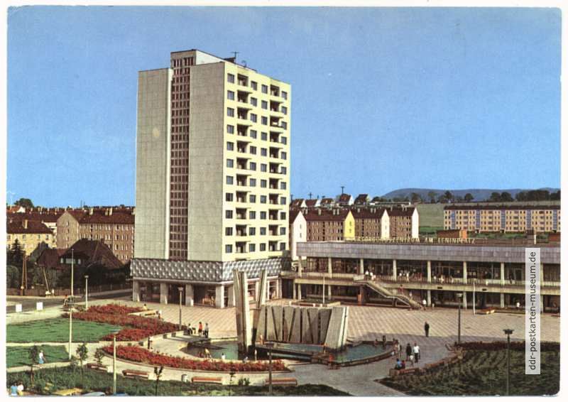 Hochhaus und Versorgungszentrum am Leninplatz - 1978