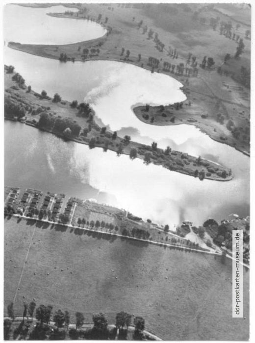 Wolkenstimmung am Teterower See aus etwa 1000m Flughöhe - 1972