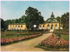 Rosengarten und Neue Kammern im Park Sanssouci mit Musiktitel "Dunkelrote Rosen" mit Staatskapelle Berlin