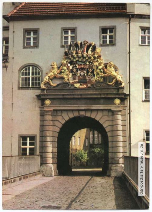 Schloßeingang mit Wappen - 1970