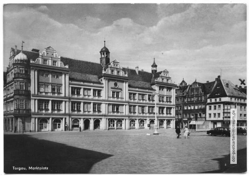 Marktplatz und Rathaus - 1960