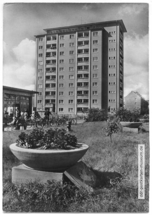 Hochhaus an der Eilenburger Straße - 1969