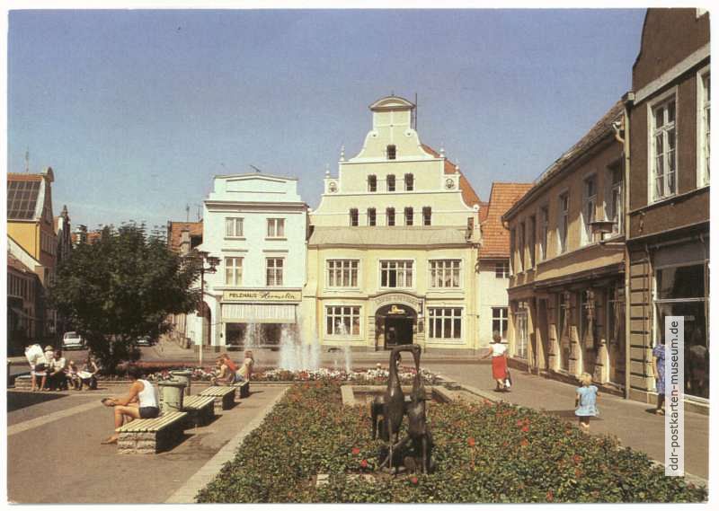 Fußgängerzone Krämerstraße, Löwen-Apotheke - 1985