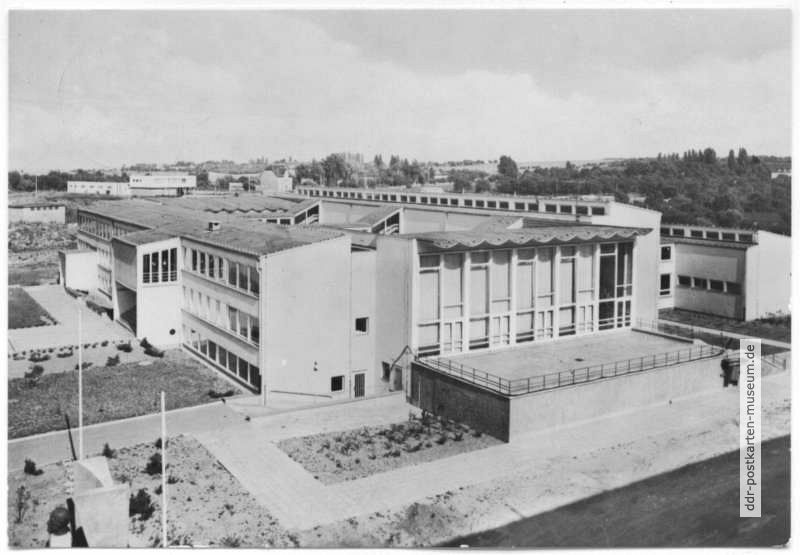 Lenin-Oberschule in Zeitz-Ost - 1971