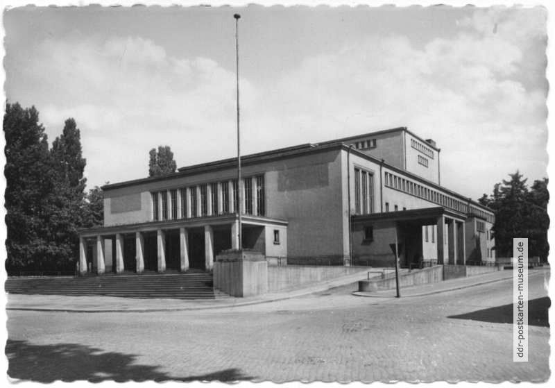 Stadttheater (Gerhart-Hauptmann-Theater) - 1956